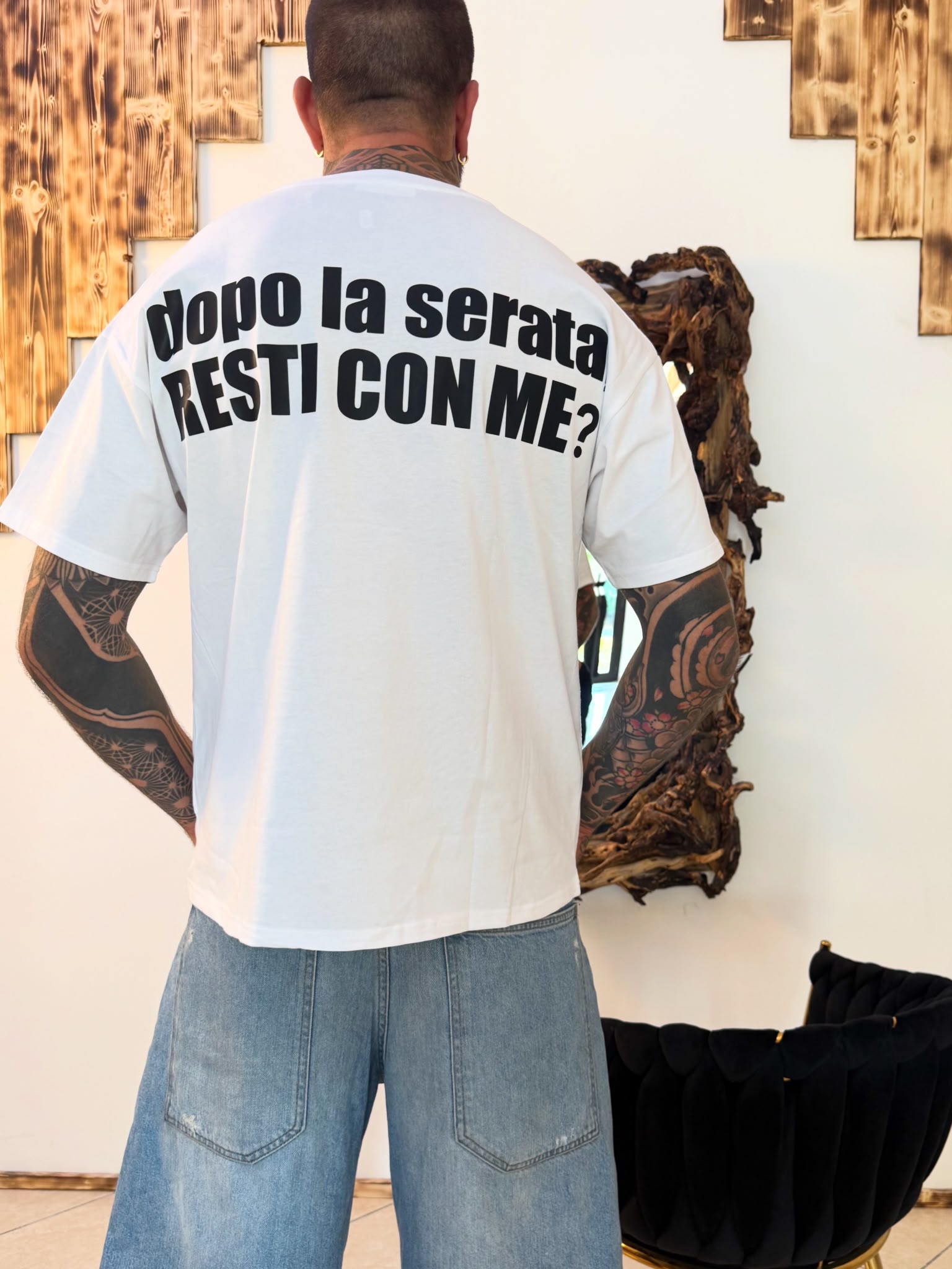 "Resti Con Me?" Oversized Tee – White