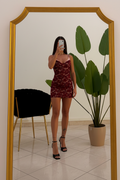 Rose Noir — frontale allo specchio